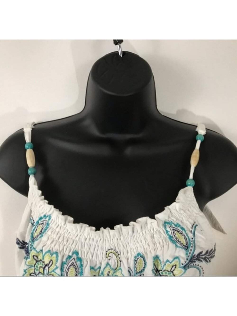 Embroidered Tank - Picture 4 of 7
